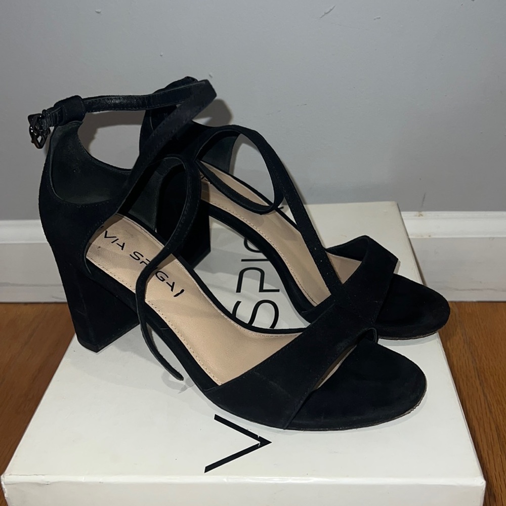 Women’s black sandals sz 5.5